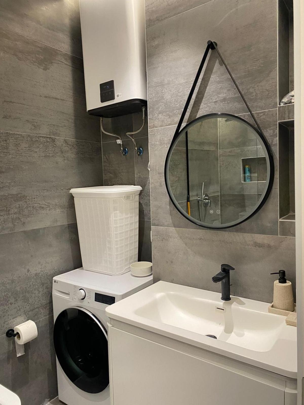 Brand New 1 Bedroom Flat Apartment Tirana
