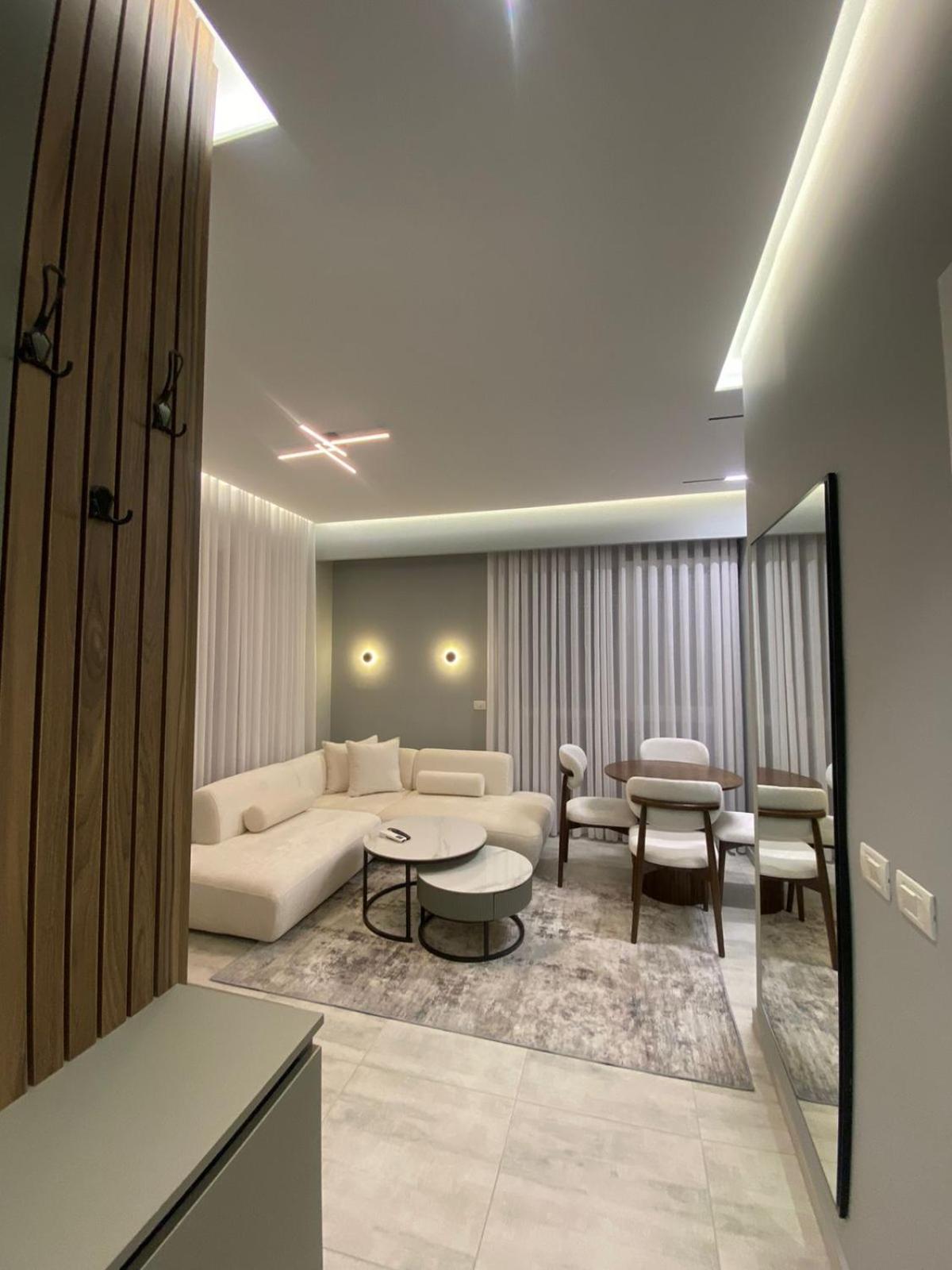 Brand New 1 Bedroom Flat *